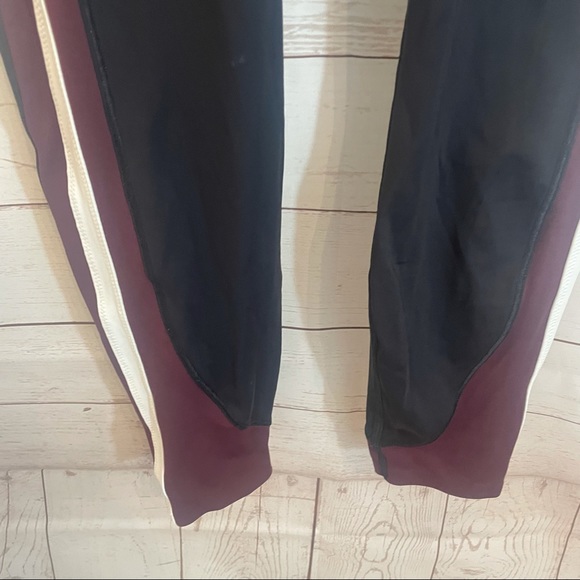 Athleta Crunch Colorblock Supersonic 7/8 tight - Picture 4 of 8